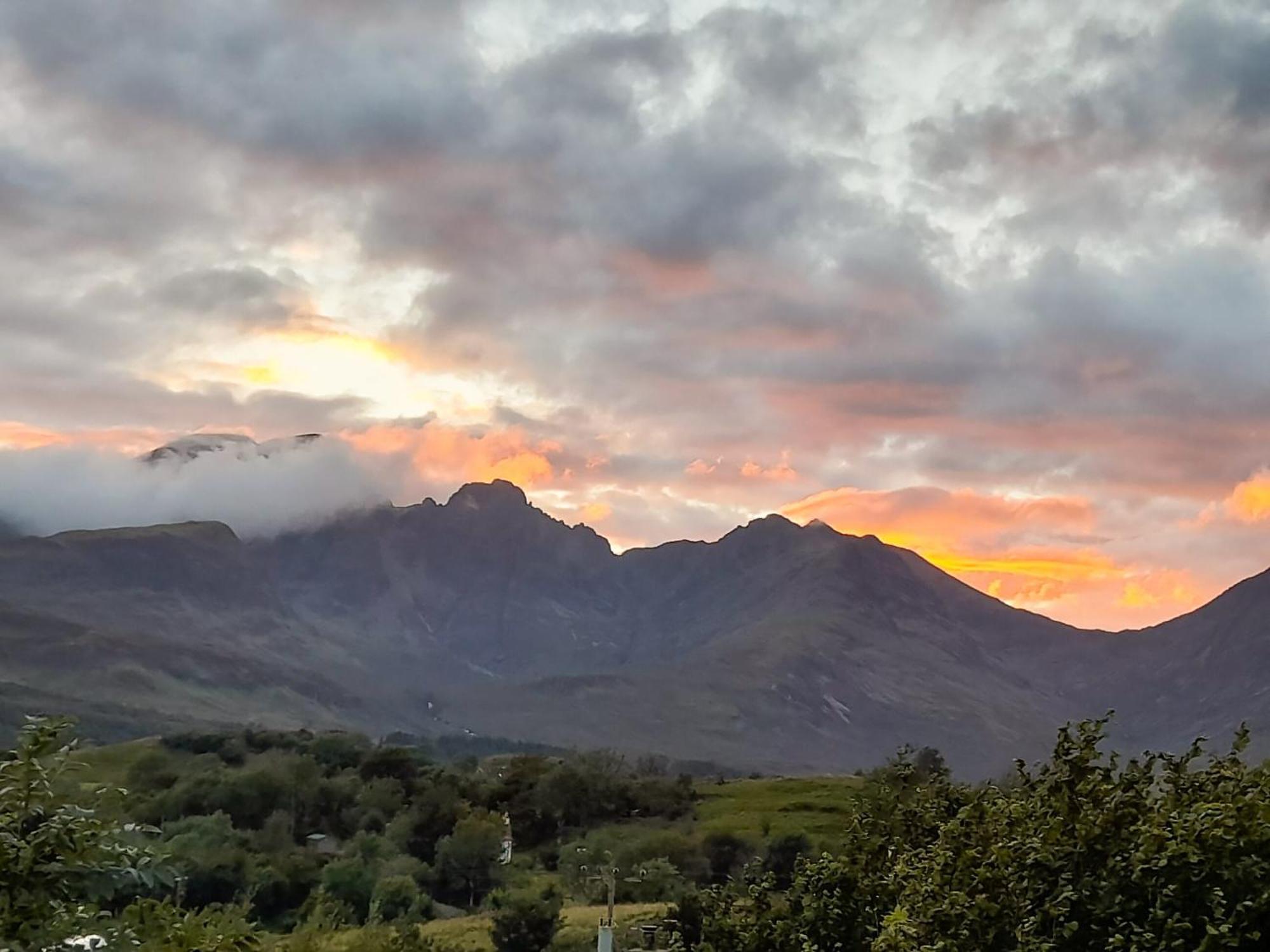 Villa Cuillin View Torrin Exterior foto